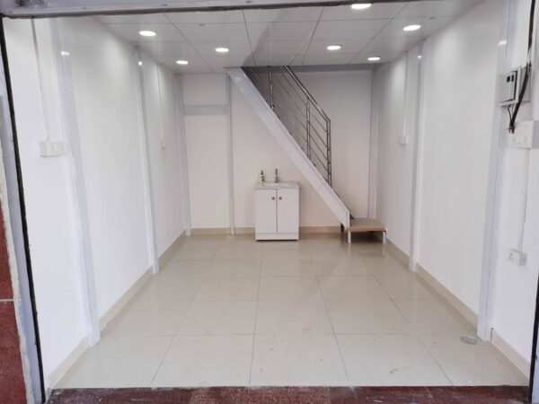 TF67 (205 sqft)