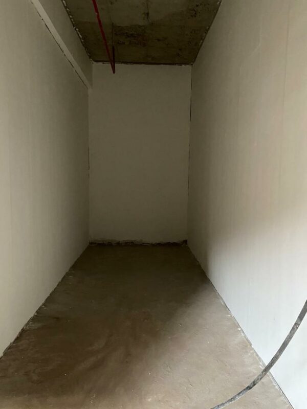 FF44(325 SQFT) - Image 2