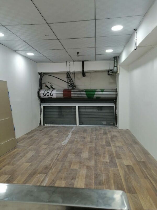 SF232 (257 sqft) - Image 2