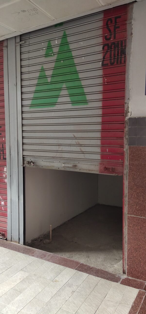 SF201M (118 sqft) - Image 2