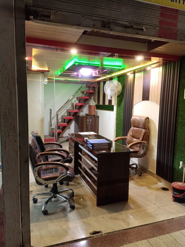 FF76 (240 sqft)