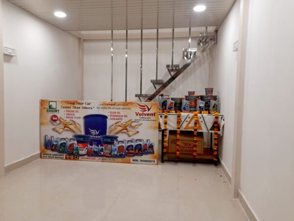 LG342 (215 sqft) - Image 3
